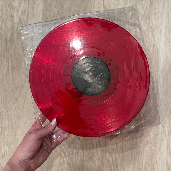 Special Edition💎Rihanna💎Diamonds Remixes Red Vinyl *RARE Collector's Piece* - Picture 7 of 9